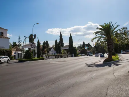 Appartement Rénové avec Balcon, Parking et Wi-Fi Gratuit à Marbella - Photo 23