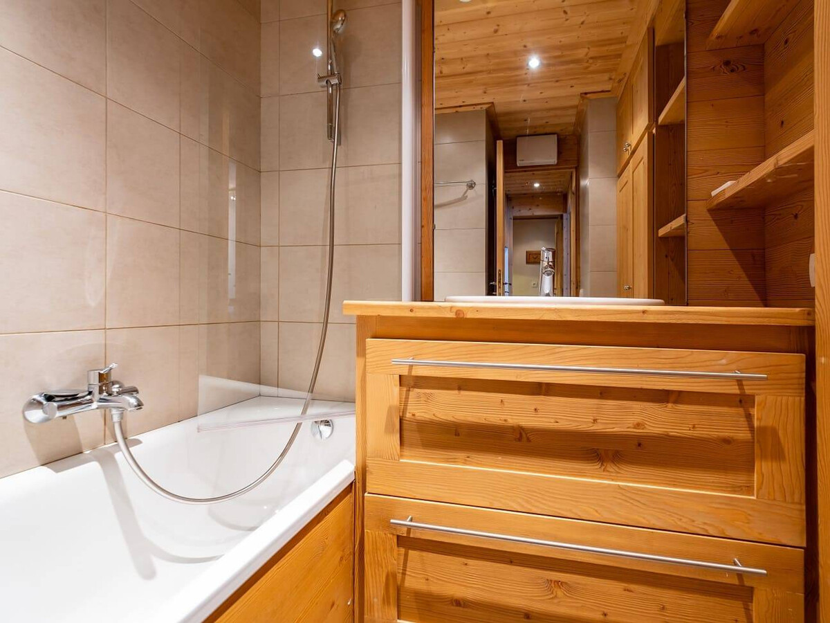 Studio 28 m² avec casier à ski, accès direct pistes - Photo 10