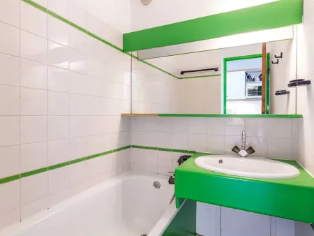 Appart 4 pers. pieds des pistes, balcon Sud, casier skis : photo 8