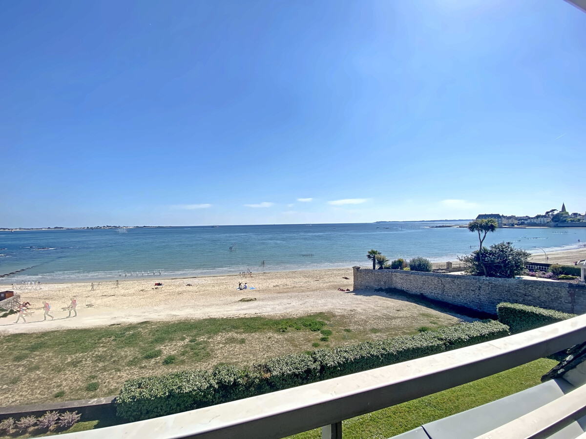 T1 bis pleine vue mer avec terrasse à Larmor-Plage - Photo 12