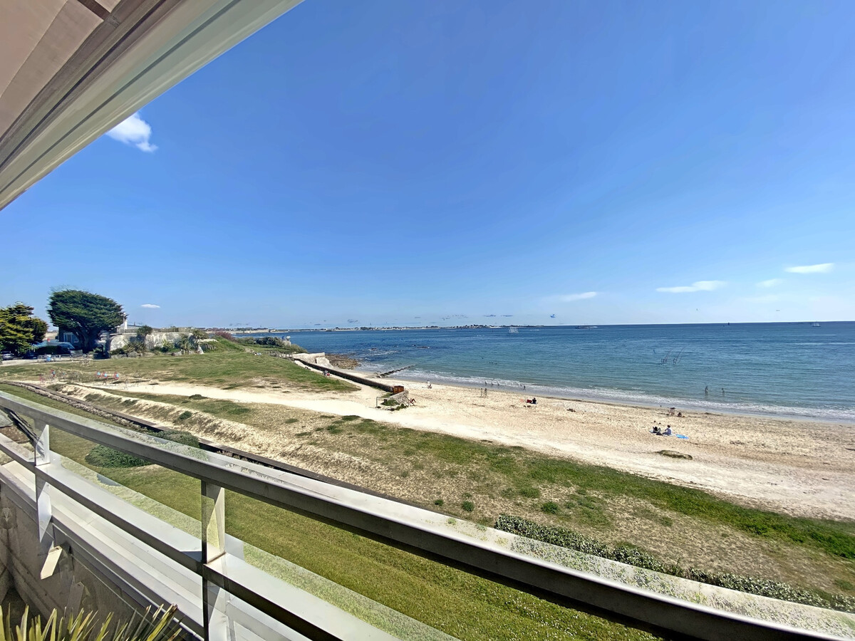 T1 bis pleine vue mer avec terrasse à Larmor-Plage - Photo 13