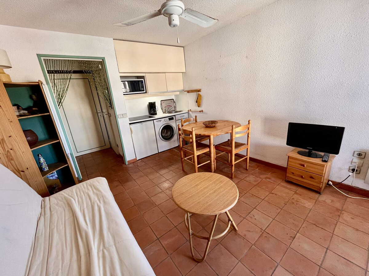 Studio 50m de la plage, parking privé à Cavalaire - Photo 2