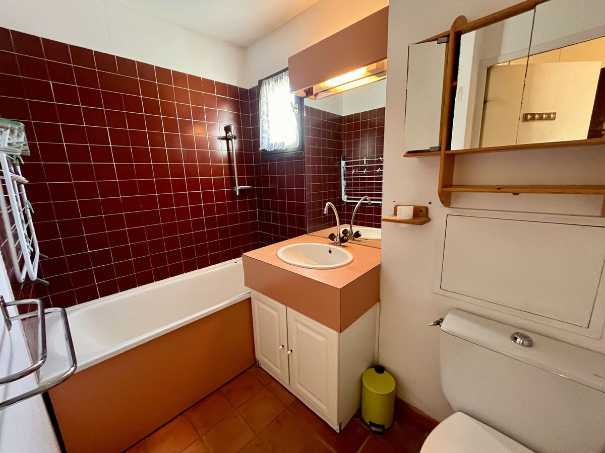 Studio 50m de la plage, parking privé à Cavalaire - Photo 6