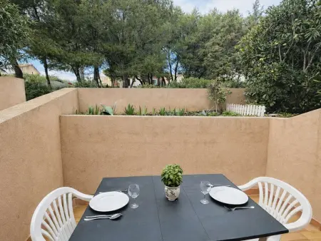 Location maison à Narbonne, Studio Cabine avec Terrasse, Piscine et Parking Privé, 4 Couchages à Narbonne Plage