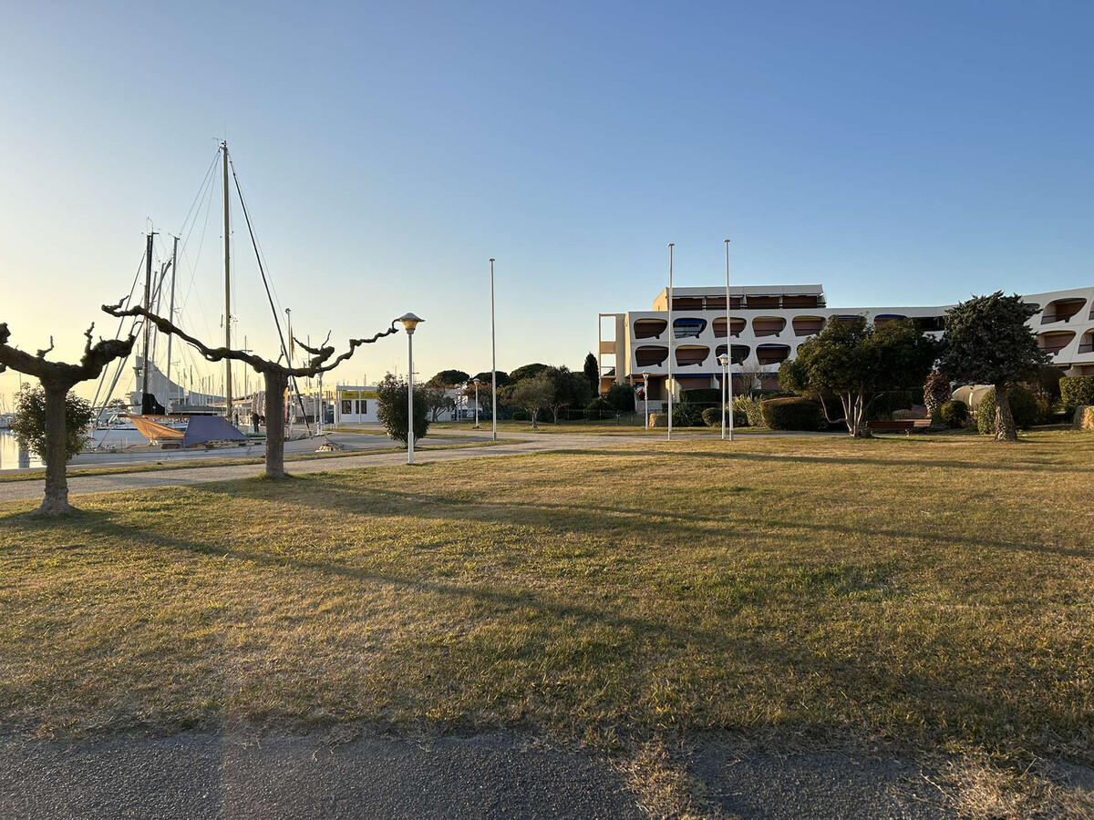 Appartement 2 chambres piscine et parking à Port Camargue - Photo 22