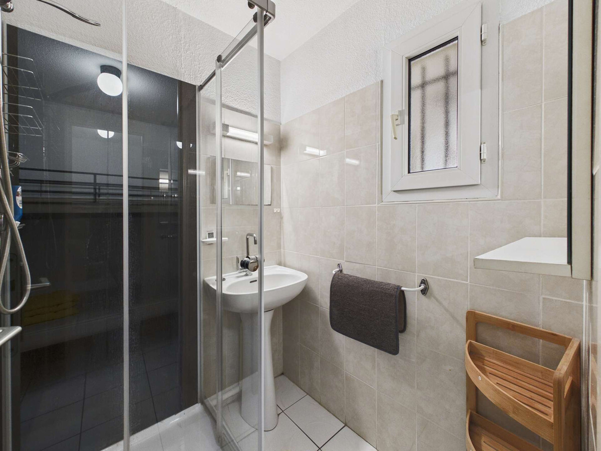 Studio cabine 4 pers avec piscine à Marseillan-Plage - Photo 11