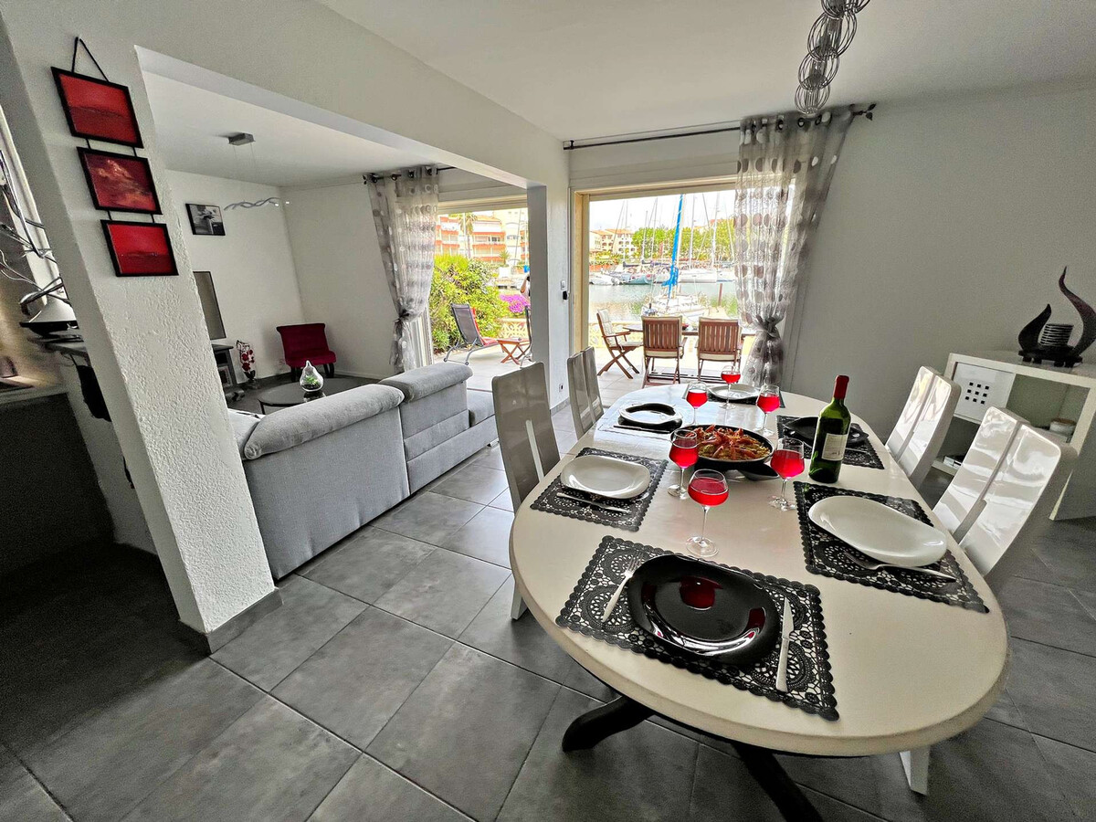 Appartement marina 2 chambres, terrasses et plage privée - Photo 5