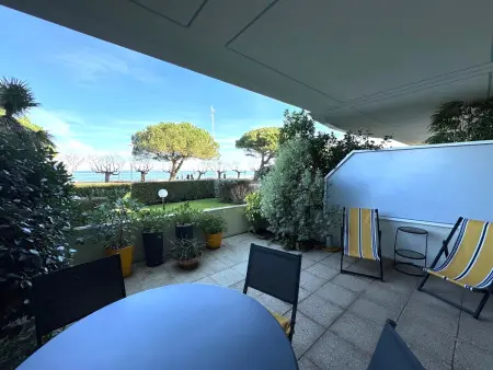 Location appartement à Arcachon, Studio moderne avec terrasse vue plage et parking à Arcachon