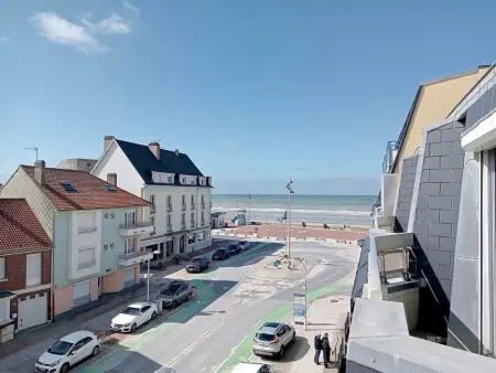 Location appartement à Fort Mahon Plage, Duplex avec balcon à 2 min de la plage