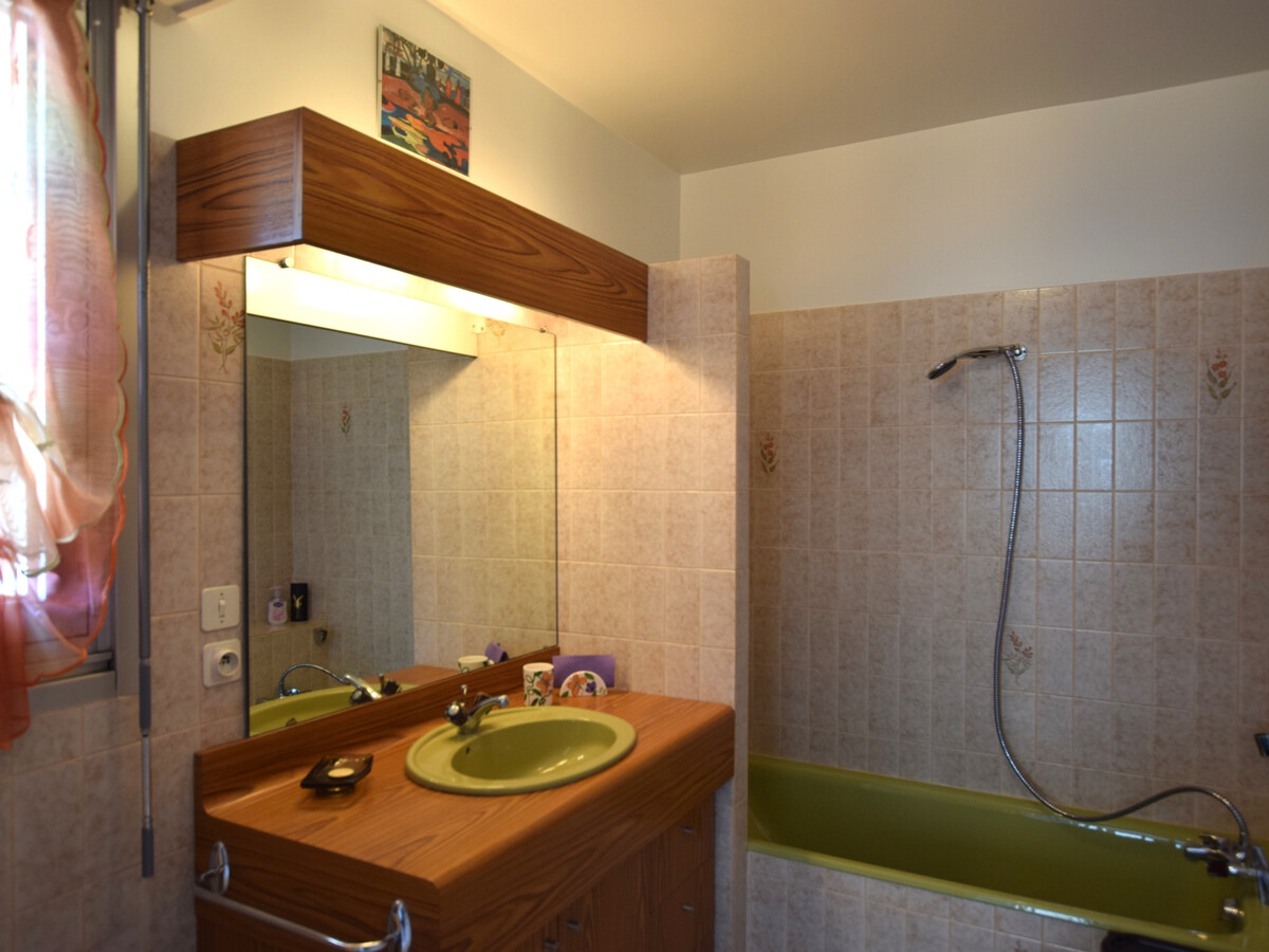 Appartement 57 m² face piscine, balcon lac à Évian - Photo 4