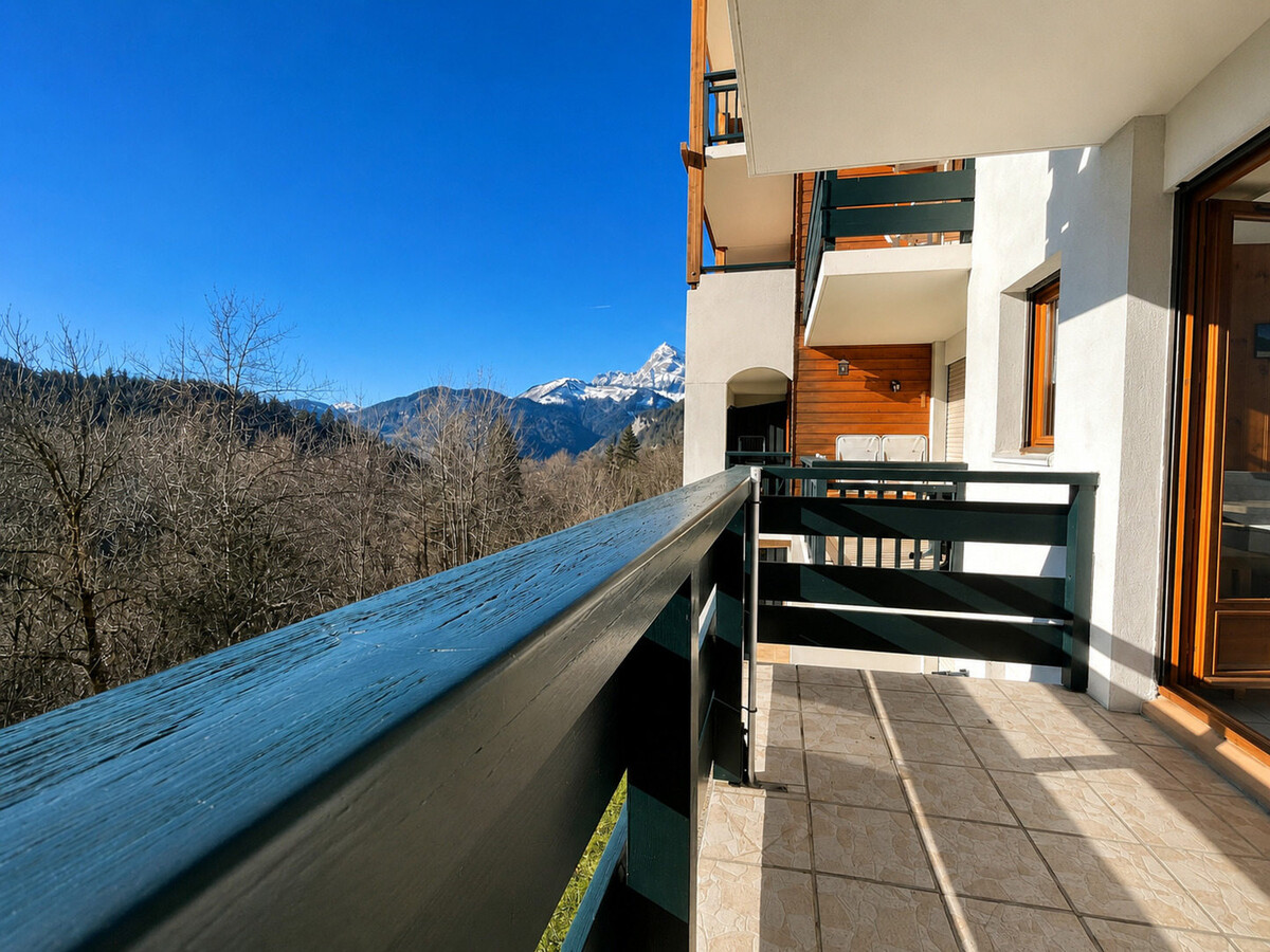 Appartement 2 pièces balcon Sud, vue Mont Charvin - Photo 2