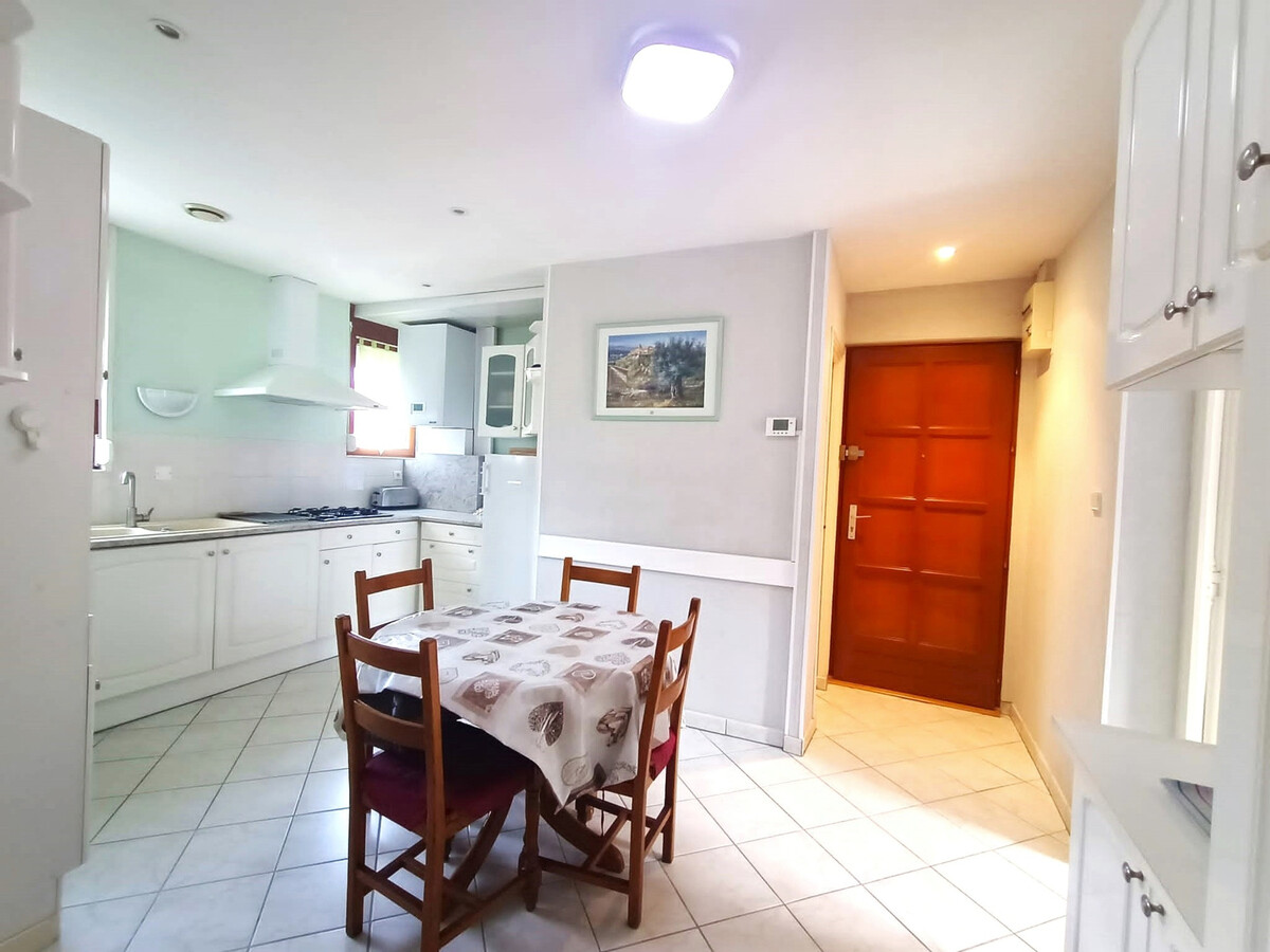 T3 65 m² Aix-les-Bains, balcon, WiFi, animaux ok - Photo 2