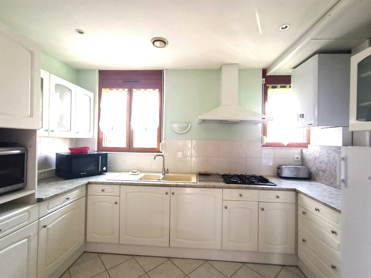 T3 65 m² Aix-les-Bains, balcon, WiFi, animaux ok - Photo 3