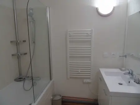 Appartement spacieux 4 pièces avec mezzanine, 200m des remontées mécaniques, WIFI inclus - Photo 11
