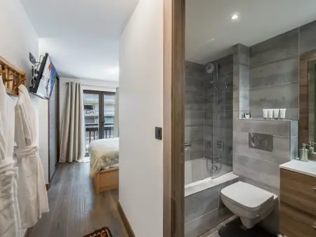 Appartement avec Jacuzzi et Parking à Courchevel : photo 8