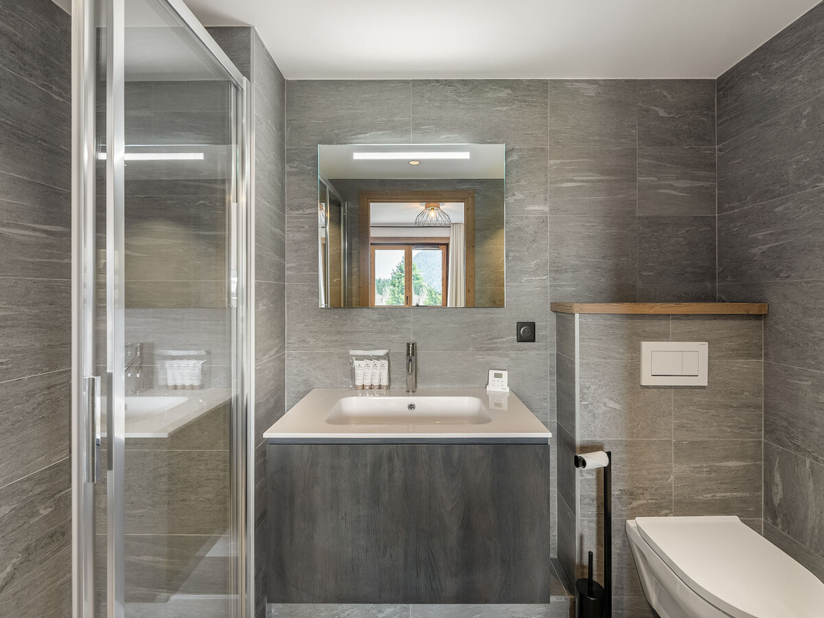 Appartement 5 chambres à Megève avec home-cinéma et accès bien-être - Photo 8