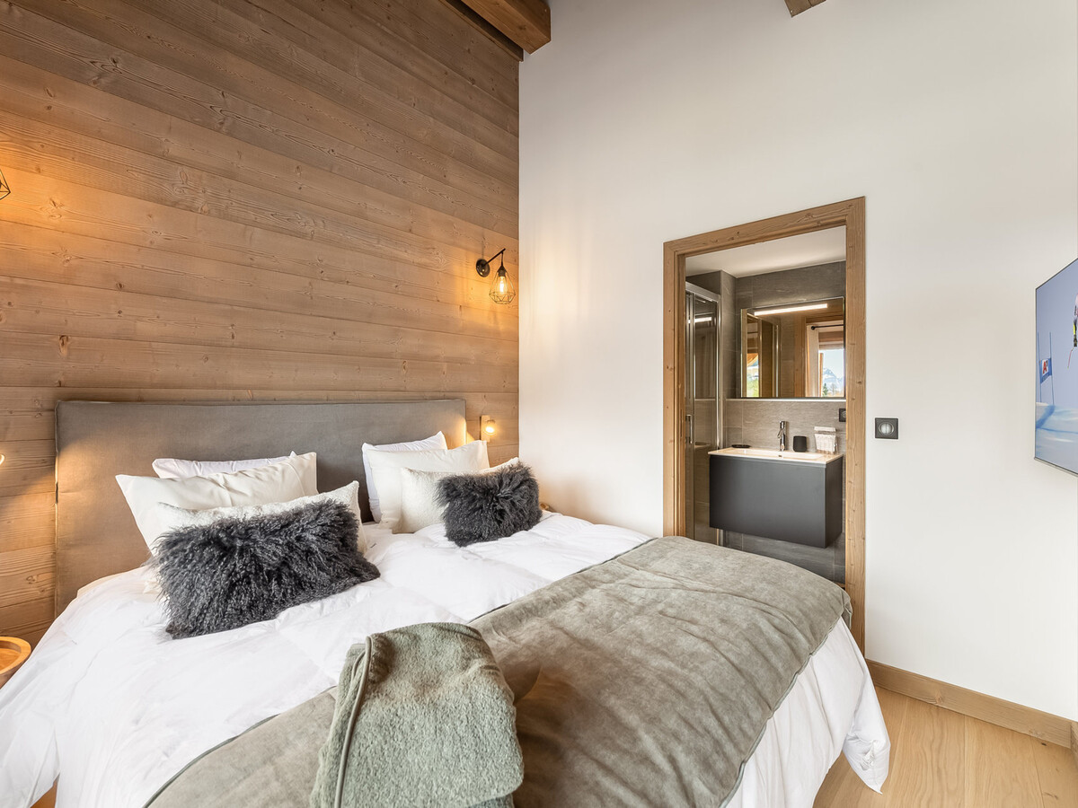 Appartement 5 chambres à Megève avec home-cinéma et accès bien-être - Photo 14