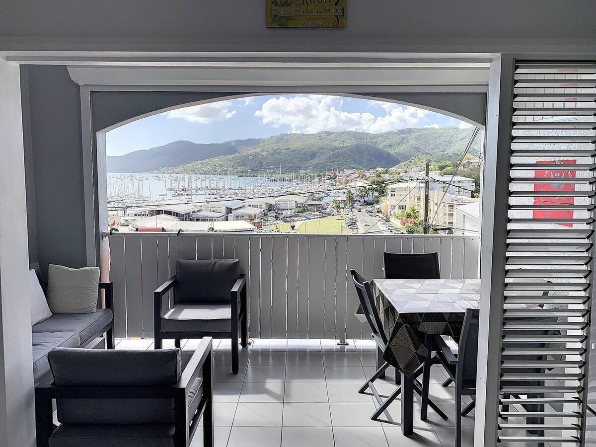 Duplex T3 vue baie avec piscine et 2 parkings - Photo 6