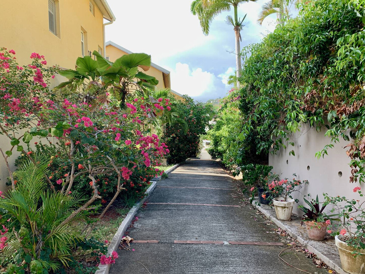Duplex T3 vue baie avec piscine et 2 parkings - Photo 12
