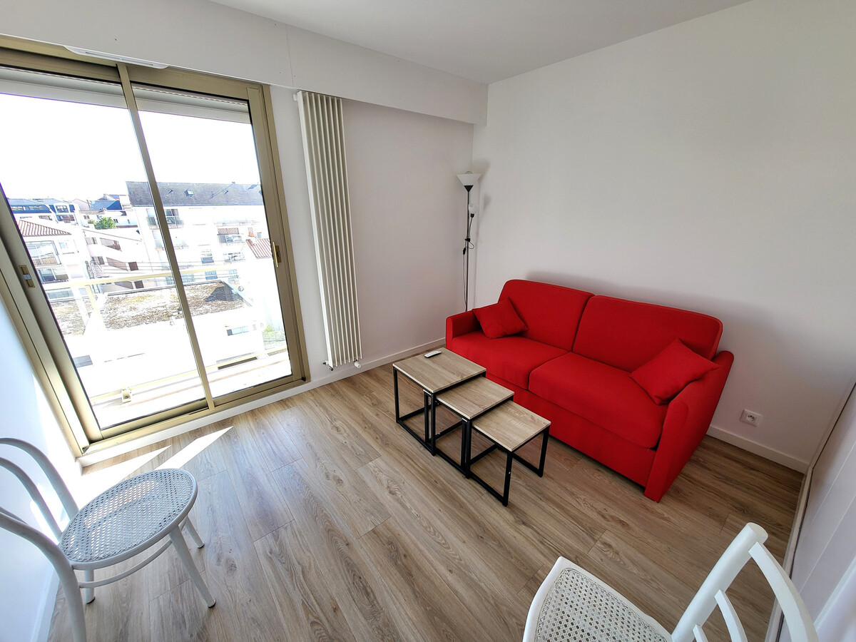 T3 rénové face à la mer aux Sables-d'Olonne + garage - Photo 14