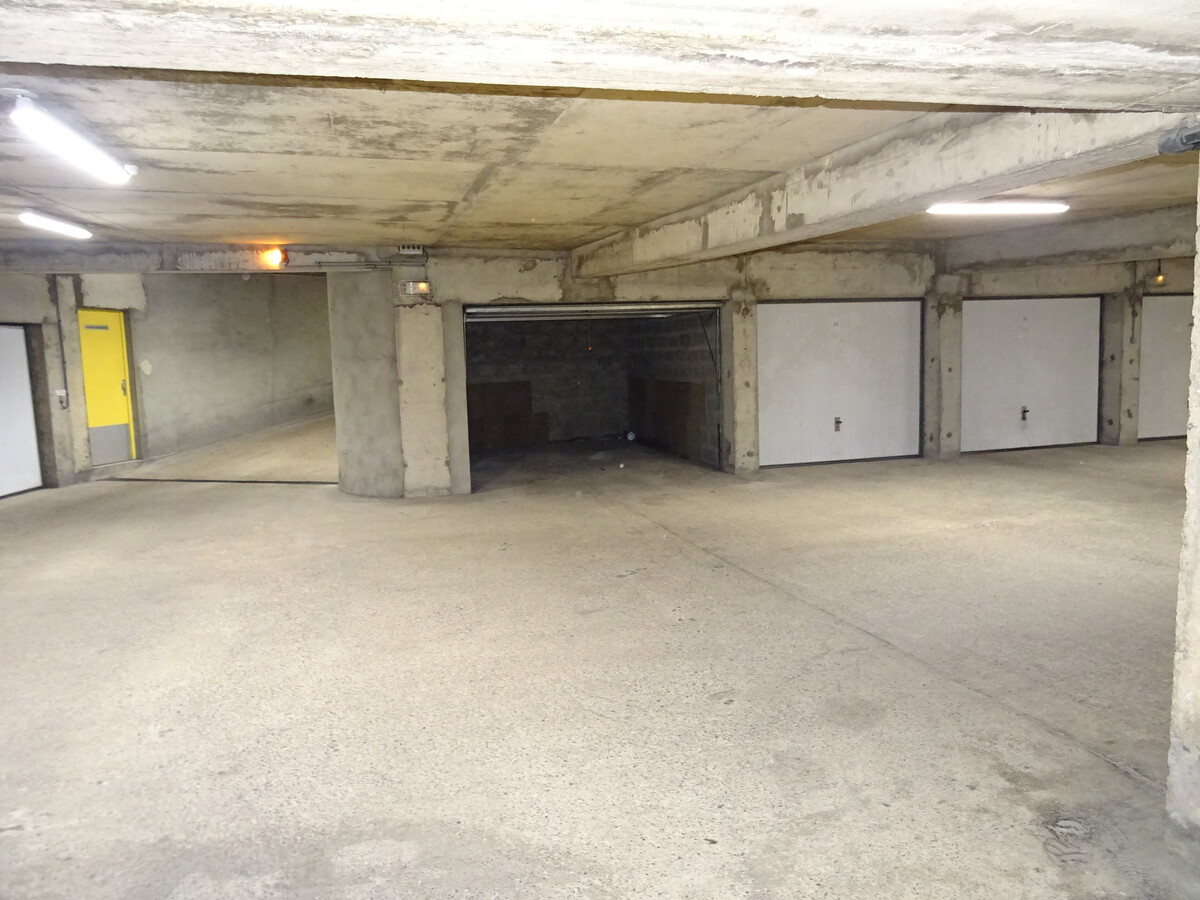 T3 rénové face à la mer aux Sables-d'Olonne + garage - Photo 17