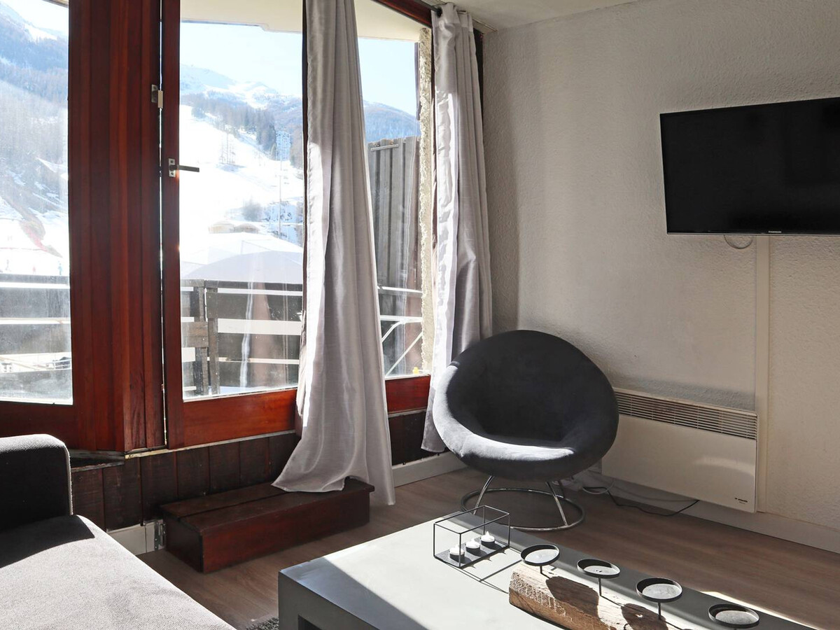 Studio 4 pers aux Orres, départs skis aux pieds - Photo 2