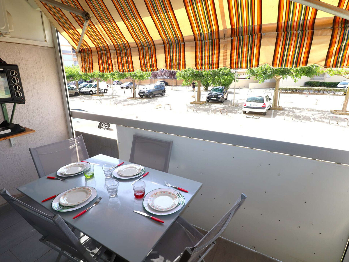 Studio climatisé 4 pers. au Grau-du-Roi, terrasse et parking - Photo 1