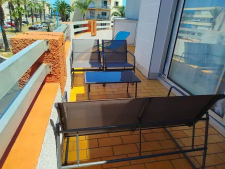 T3 climatisé avec parking et terrasse à Saint-Cyprien, à 500 m de la plage : photo 16