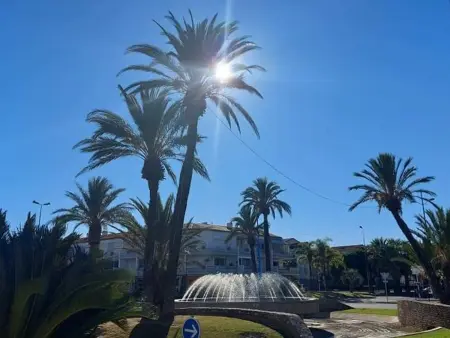 T3 climatisé avec parking et terrasse à Saint-Cyprien, à 500 m de la plage : photo 18