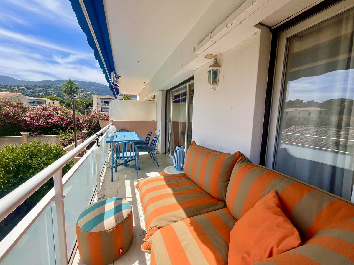 Appartement 1 chambre Cavalaire, terrasse mer et parking - Photo 10