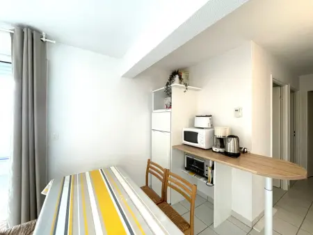 Appartement T3 à 50m de l'océan avec terrasse et parking privé : photo 5