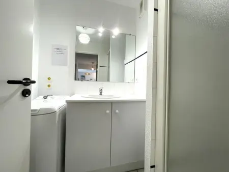 Appartement T3 à 50m de l'océan avec terrasse et parking privé : photo 8