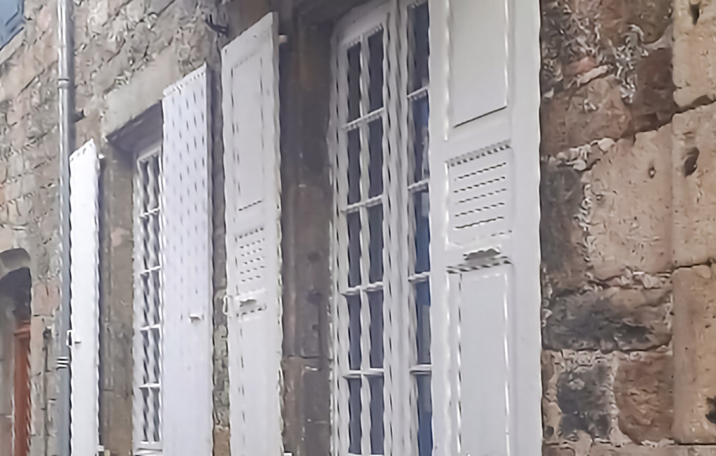 Appartement dans manoir du 15e siècle à Pradelles - Photo 8