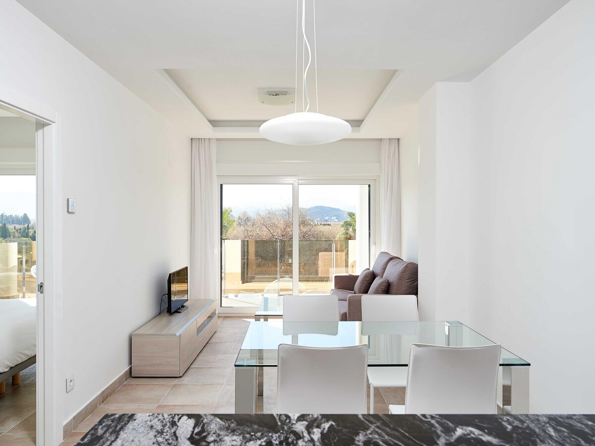 Appartement neuf 1 chambre à Oliva, terrasse et piscine - Photo 5