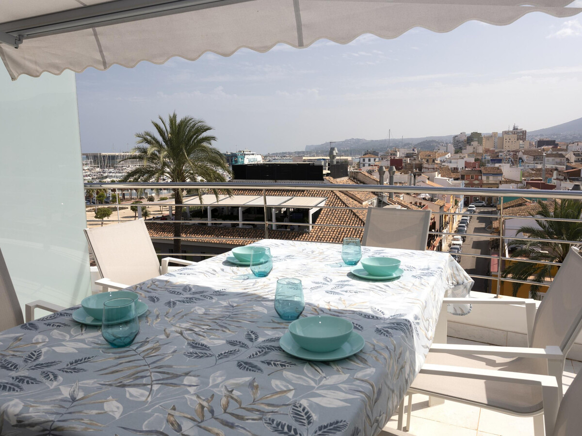 Penthouse 3 chambres à 150m de plage, vue château - Photo 2