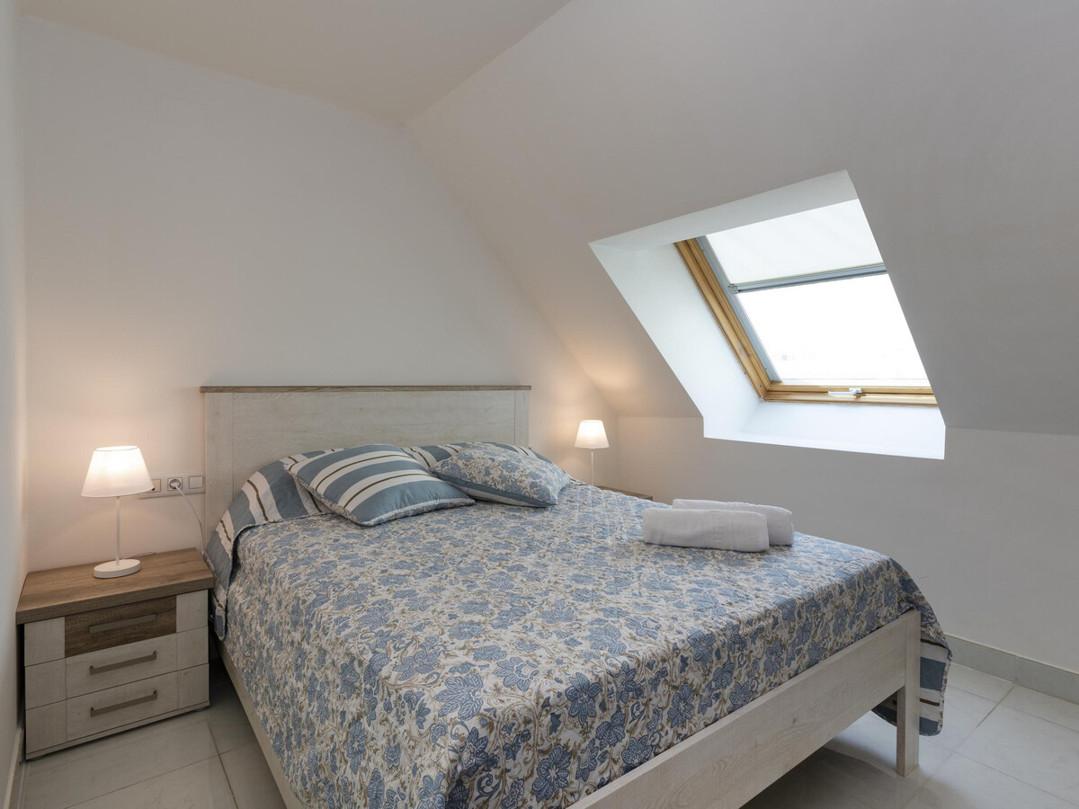 Penthouse 3 chambres à 150m de plage, vue château - Photo 13