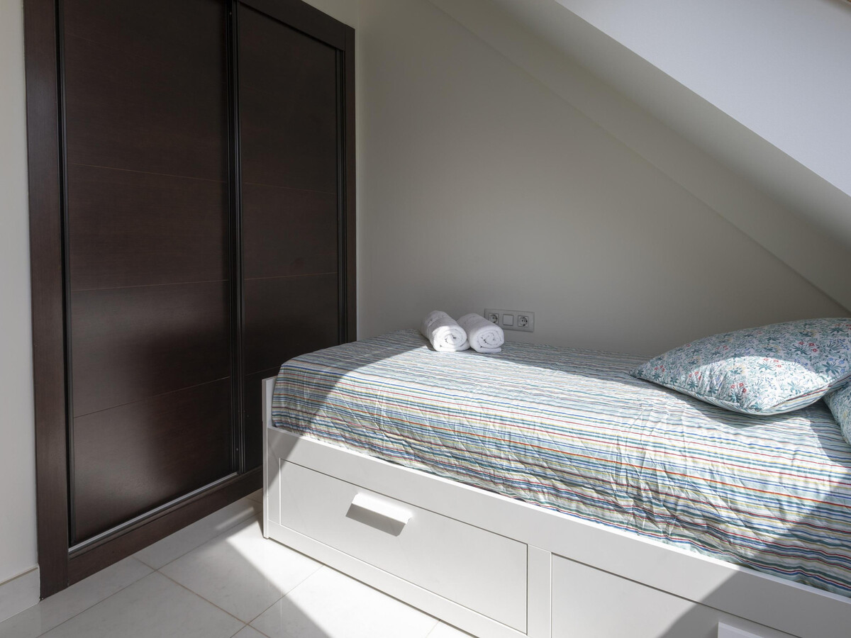 Penthouse 3 chambres à 150m de plage, vue château - Photo 23