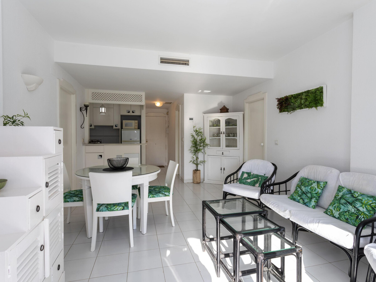 Appartement RDC Terrasse, 2 Chambres à 100 m de la Plage - Photo 11