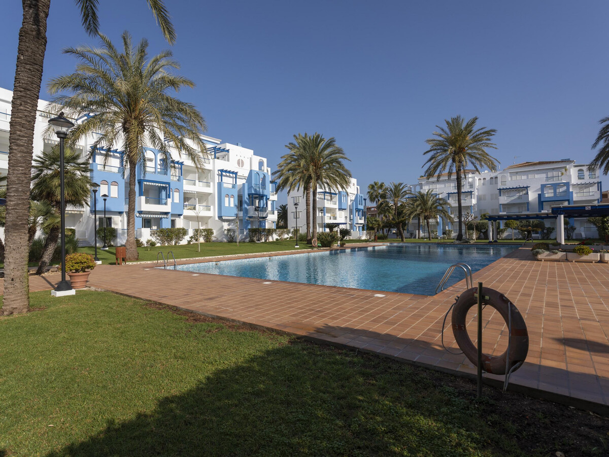 Appartement RDC Terrasse, 2 Chambres à 100 m de la Plage - Photo 27
