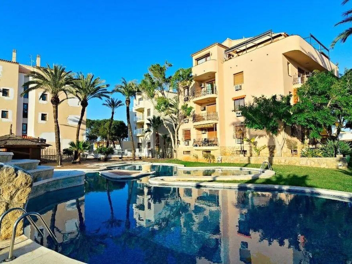 Appartement rénové 100m plage, piscine à Denia - Photo 1
