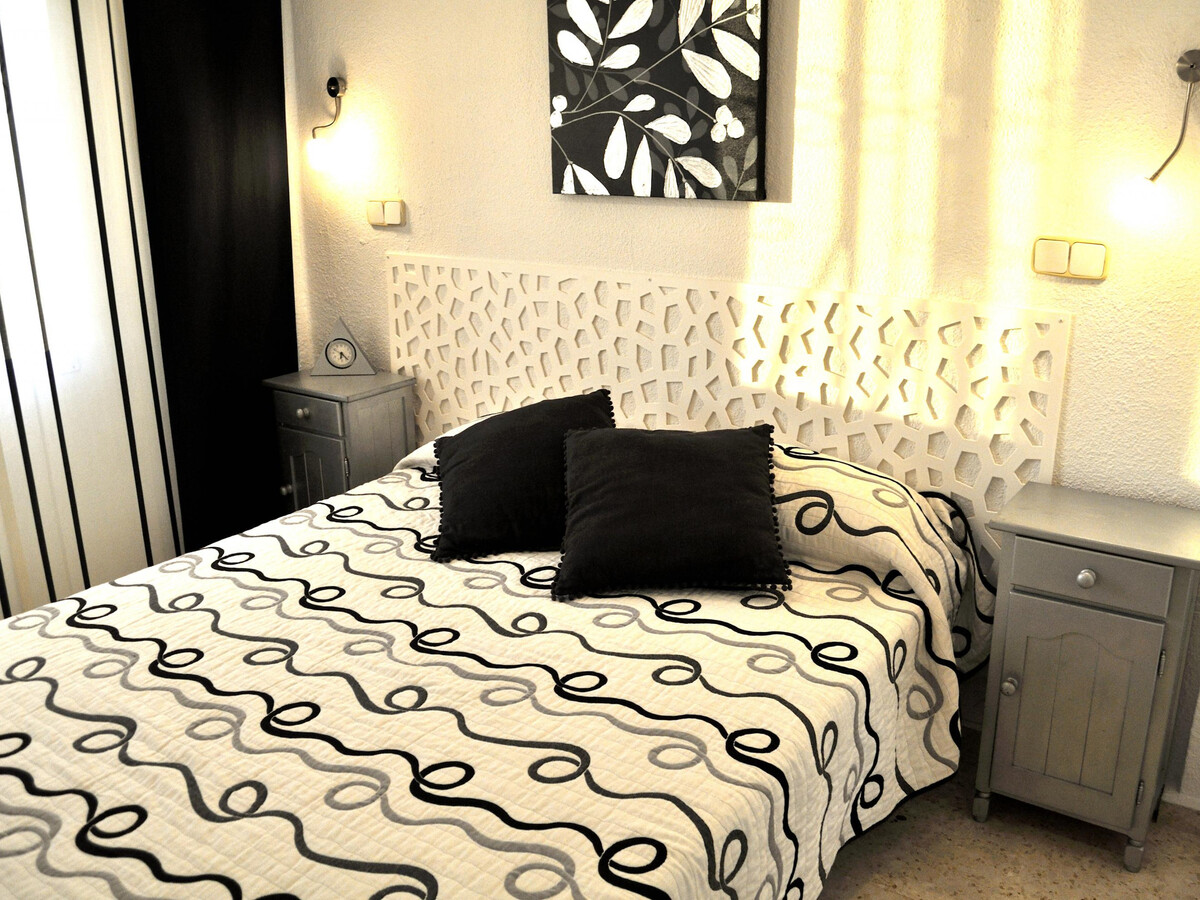 Appartement rénové 100m plage, piscine à Denia - Photo 14