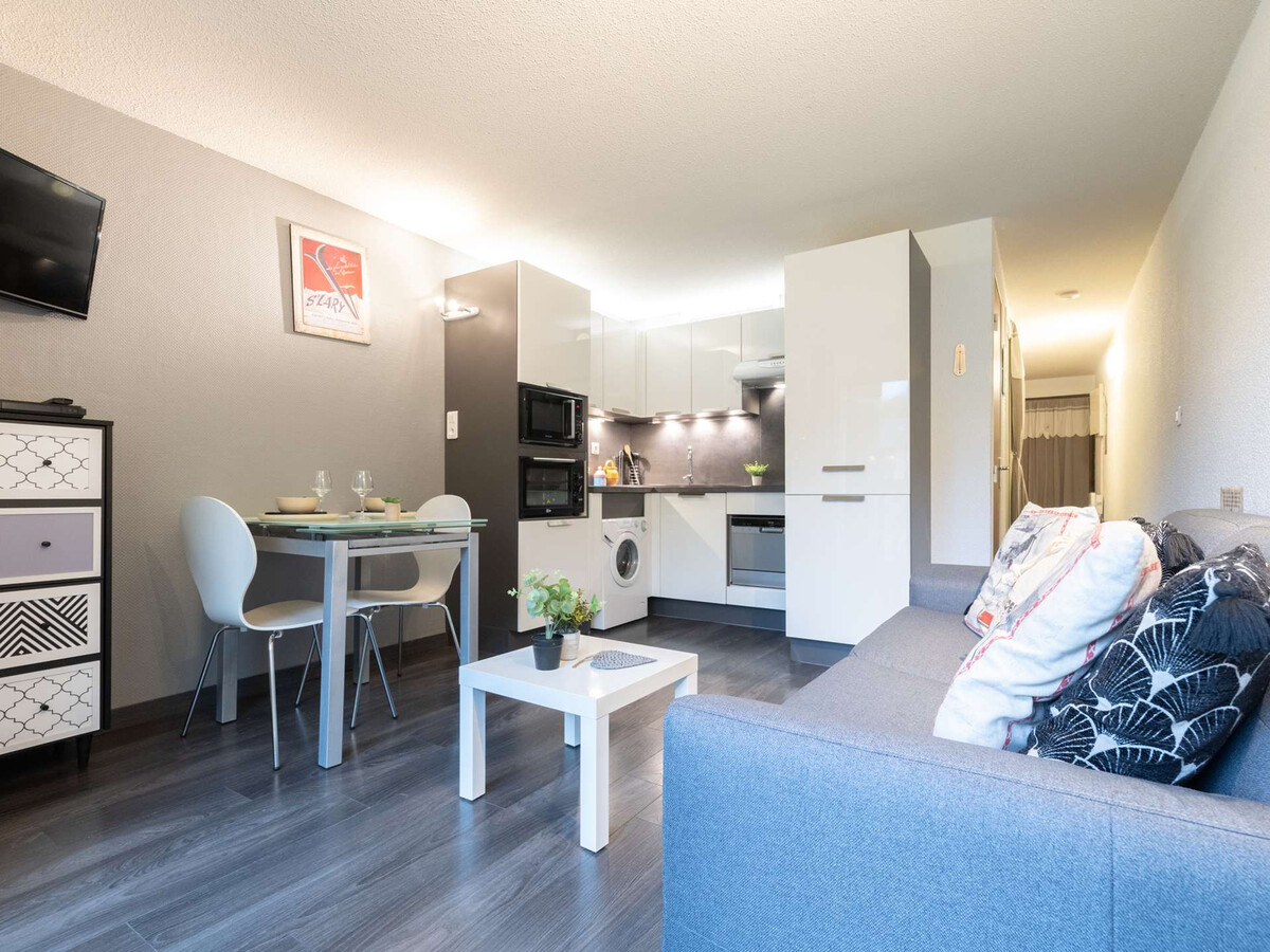 Appartement 4 pers. rénové, balcon sud, vue Pyrénées - Photo 5
