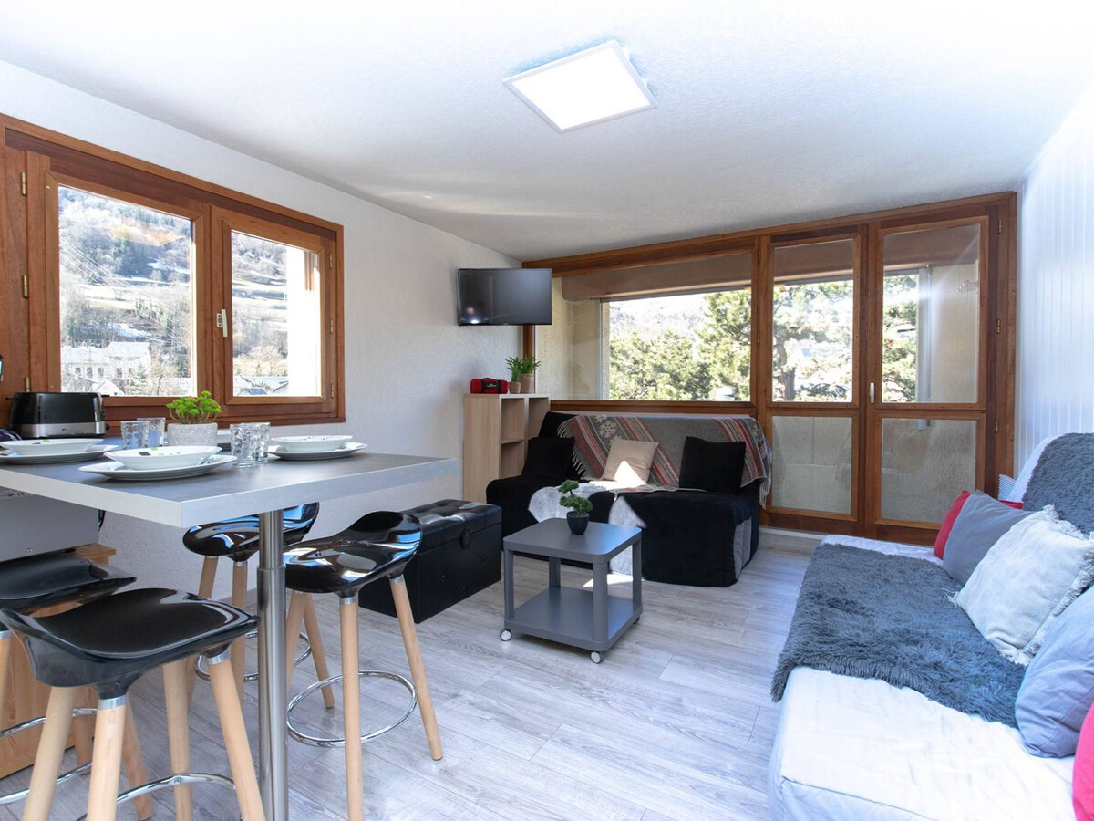 Appartement rénové proche téléphérique avec parking privé - Photo 6