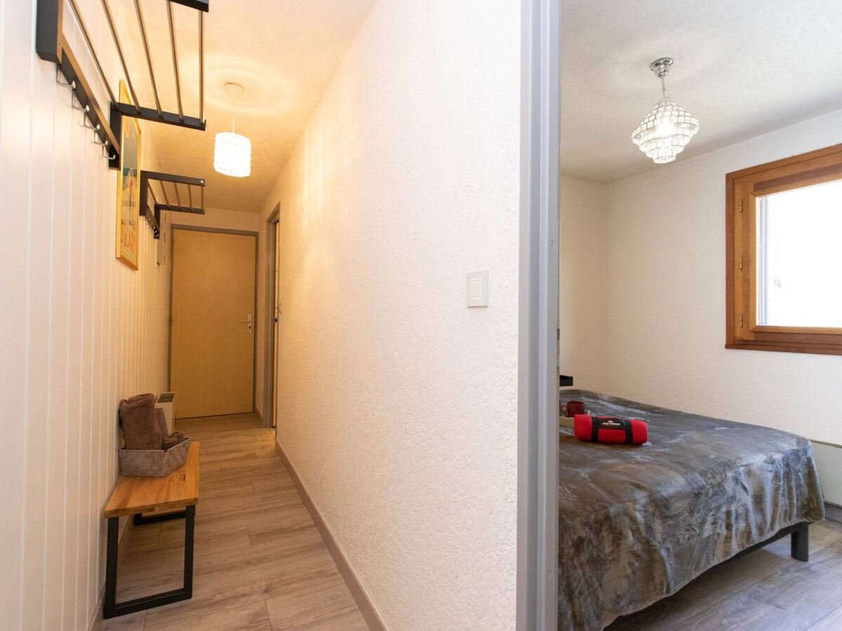 Appartement rénové proche téléphérique avec parking privé - Photo 13