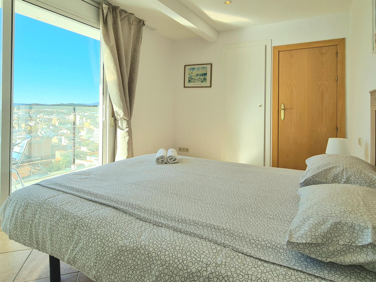 Appartement 5 pers., 14e étage, vue mer à Lloret de Mar - Photo 10