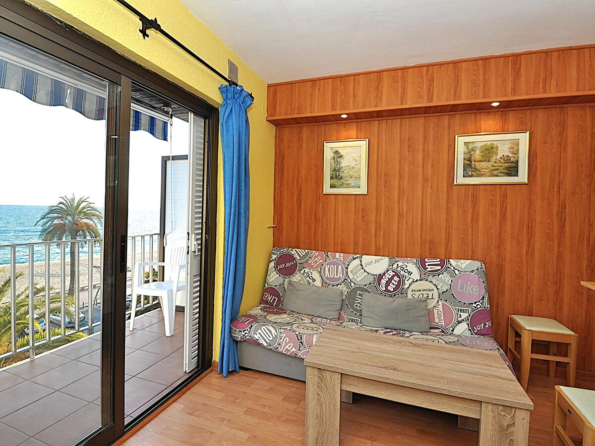Appartement face à la mer, première ligne plage Lloret - Photo 3
