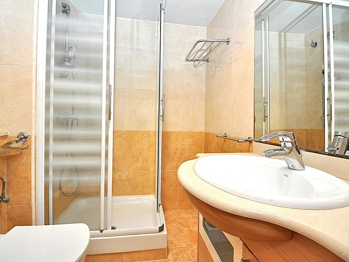 Appartement face à la mer, première ligne plage Lloret - Photo 14
