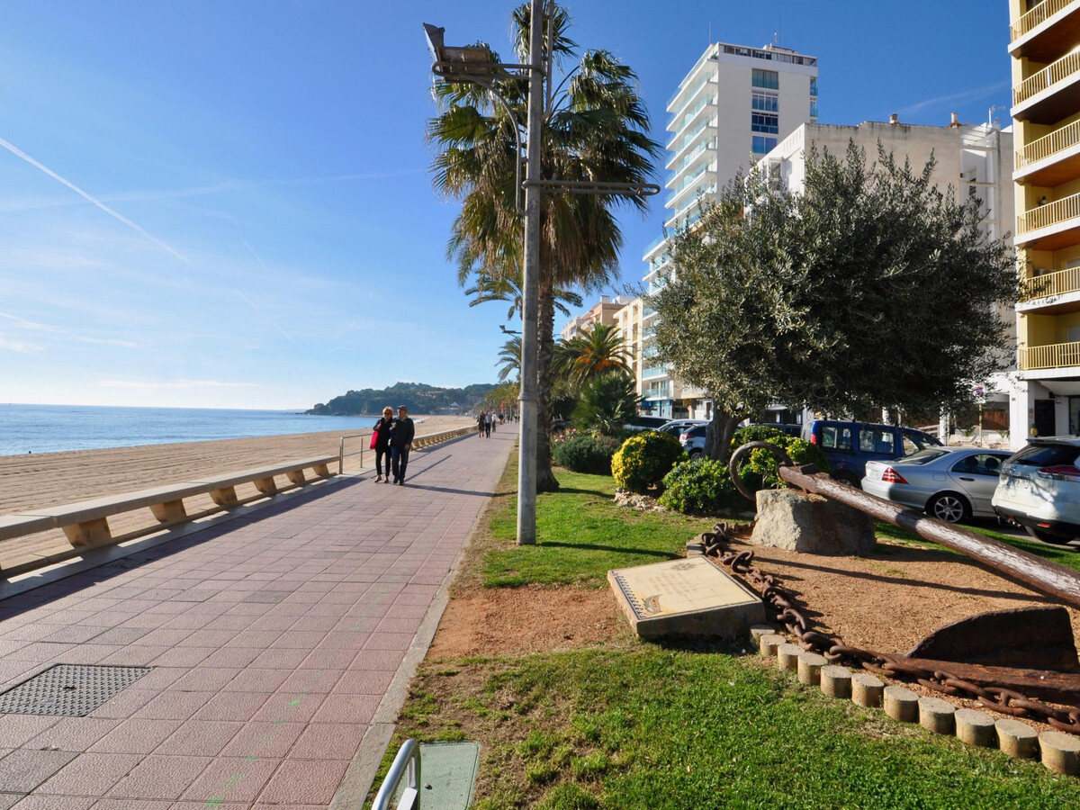 Appartement face à la mer, première ligne plage Lloret - Photo 20