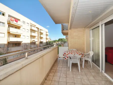 Appartement Fenals, Lloret de Mar : terrasse, 3 piscines et jardin : photo 4