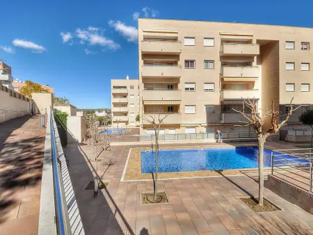 Appartement Fenals, Lloret de Mar : terrasse, 3 piscines et jardin : photo 17